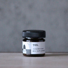 画像をギャラリービューアに読み込む, Fragrance Yes / Aroma Skin Cream
