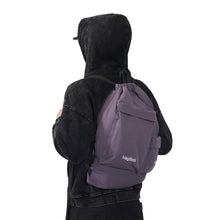 画像をギャラリービューアに読み込む, Gallery Commune / MagBook Backpack
