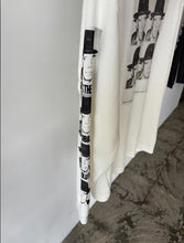 画像をギャラリービューアに読み込む, Joseph Beuys Warhol Long Sleeve T-shirt / museum neu
