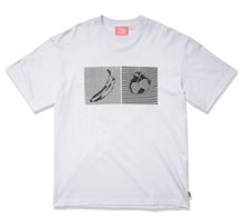 画像をギャラリービューアに読み込む, WGN Graphic Tee / Strange Fruit

