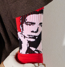 画像をギャラリービューアに読み込む, museum meu / John Lydon Socks
