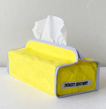 画像をギャラリービューアに読み込む, Tissue Box Cover “Jim” - Yellow/Gray
