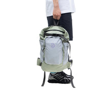 画像をギャラリービューアに読み込む, Same Paper amateur / Nylon Spiral Embroidery Backpack
