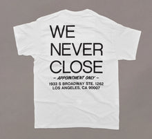 画像をギャラリービューアに読み込む, We Never Close Shirt / Deadbeat Club
