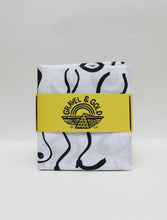 画像をギャラリービューアに読み込む, Gravel &amp; Gold / The Boobs Pillow Case
