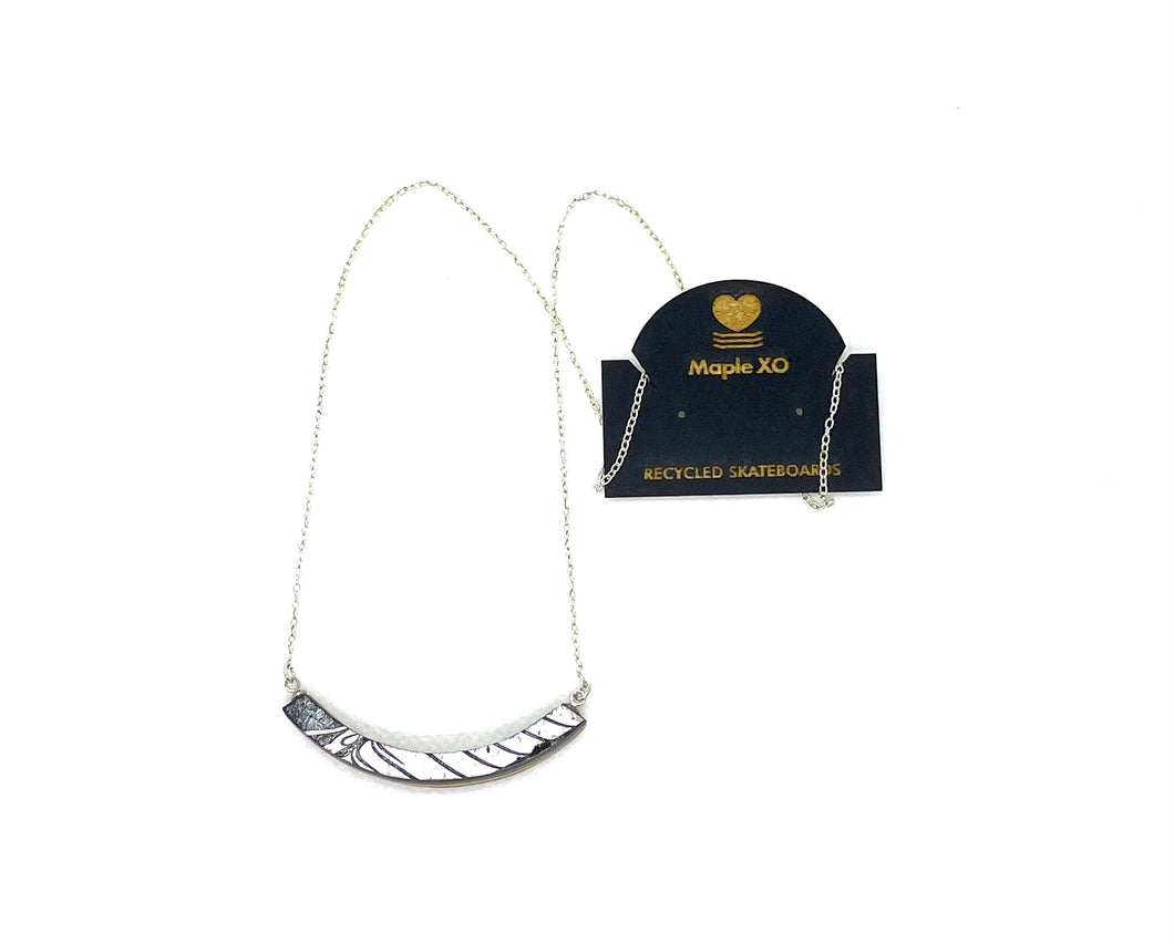 Maple XO / Be Kind Necklece