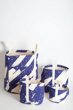 画像をギャラリービューアに読み込む, Gravel &amp; Gold / Medium Canvas Bucket (capri)
