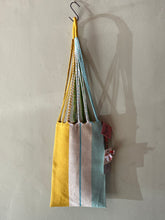 画像をギャラリービューアに読み込む, pips-stripe cotton hammock bag/S
