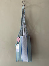 画像をギャラリービューアに読み込む, pips-stripe cotton hammock bag/S
